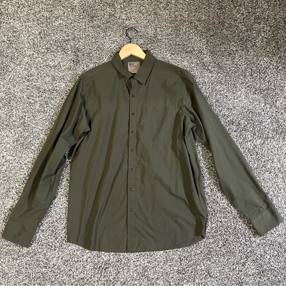 Green Button-Up Shirts